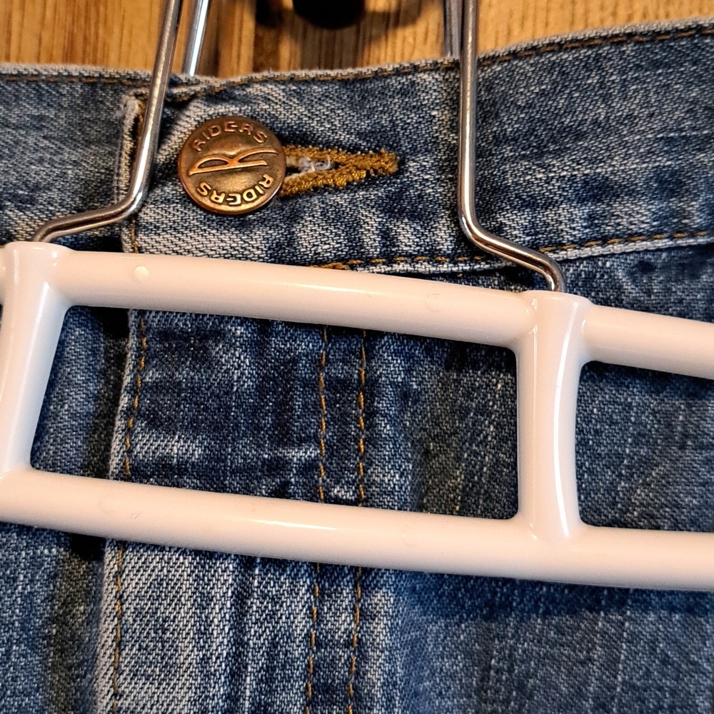 Riders by Lee Women's Relaxed Blue Denim Jeans Capris Size 18W - Picture 2 of 6